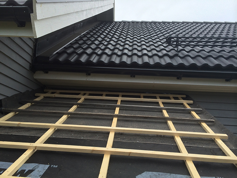 Takomlaggning isolering pa forrad Sigtuna Stockholm